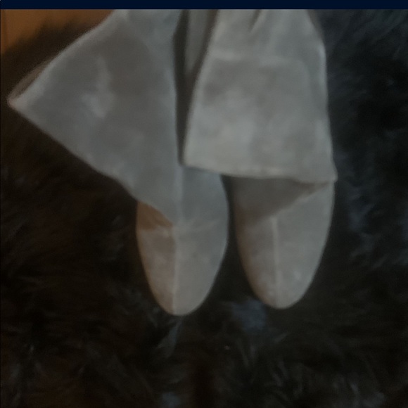 Michael Kors booties - Picture 3 of 5